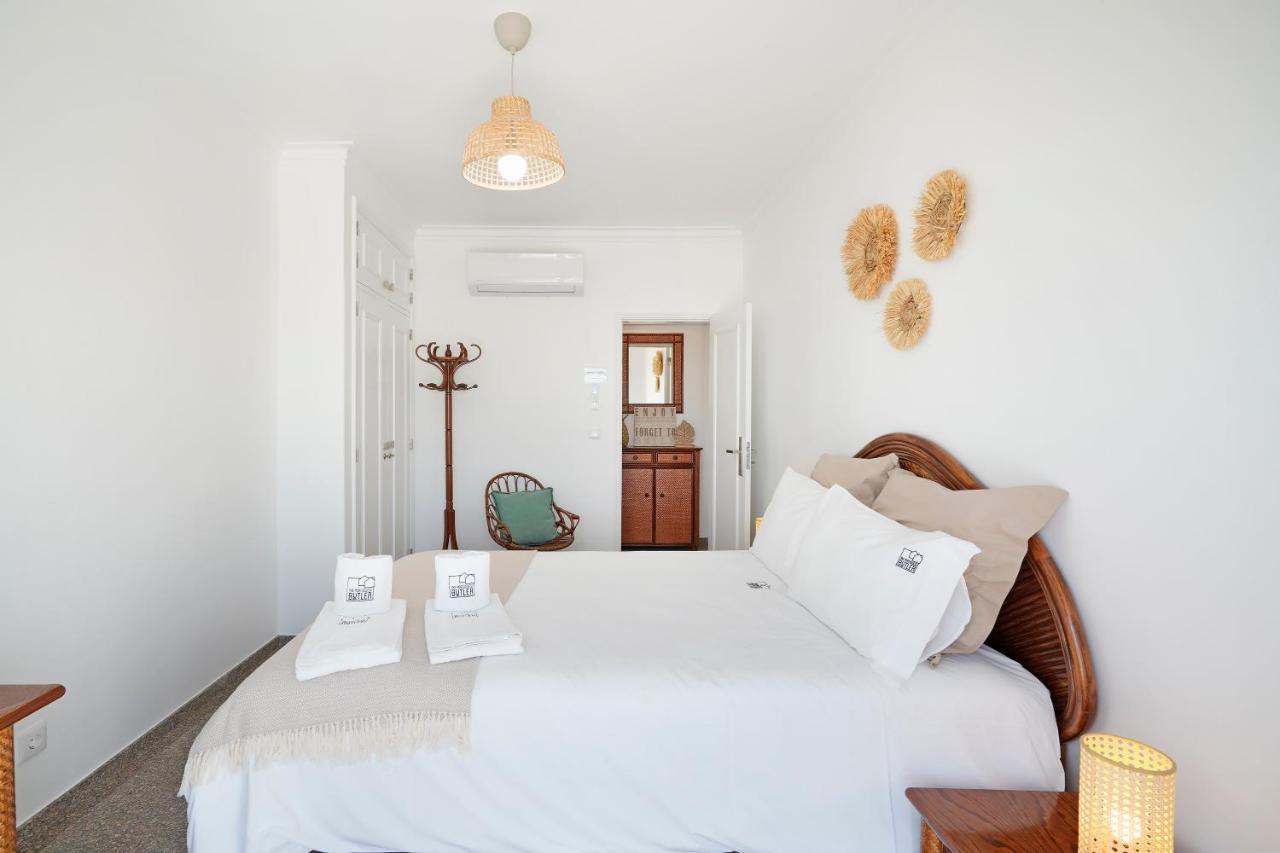 Costa Beach Apartment By The Portuguese Butler Costa da Caparica Dış mekan fotoğraf