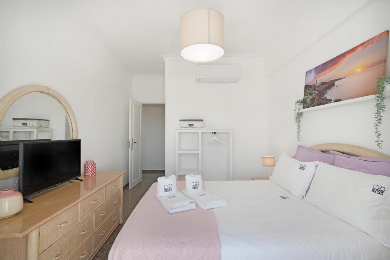 Costa Beach Apartment By The Portuguese Butler Costa da Caparica Dış mekan fotoğraf