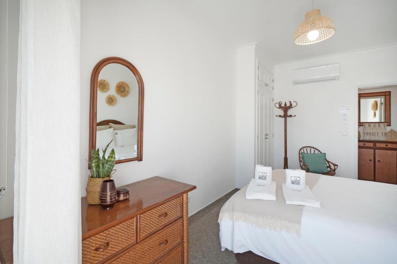 Costa Beach Apartment By The Portuguese Butler Costa da Caparica Dış mekan fotoğraf