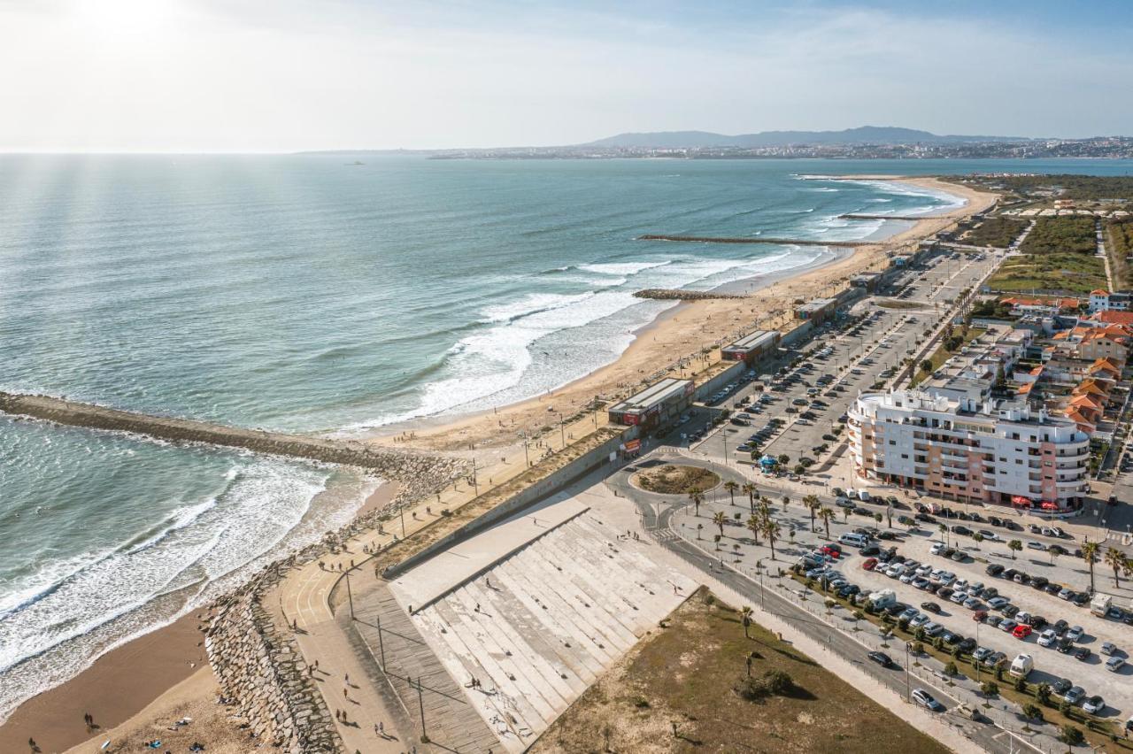 Costa Beach Apartment By The Portuguese Butler Costa da Caparica Dış mekan fotoğraf