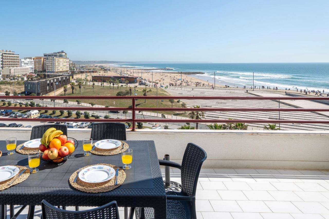 Costa Beach Apartment By The Portuguese Butler Costa da Caparica Dış mekan fotoğraf